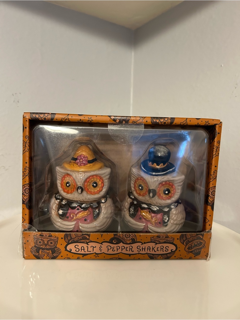 New Joanna Parker Fall Halloween Owl Salt & Pepper Shaker Set - White and Orange
